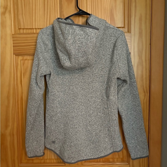 Lululemon Fleece & Thank You Pullover
Heathered White / Battleship size 8 - Picture 6 of 7